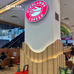 Dự Án Highlands Coffee Vincom Biên Hoà: Giải Pháp Mây Đan Khít Tự Nhiên Cho Các Thiết Kế Bo Cong Tinh Tế