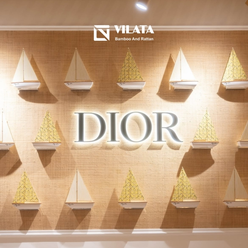 Vilata cung cấp raffia Wallpaper cho sự kiện DIOR Summer 2026